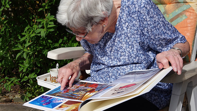 12 Unique Activities For Seniors That Are Fun & Social